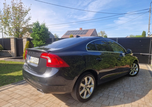Volvo S60 cena 49900 przebieg: 200000, rok produkcji 2016 z Jędrzejów małe 704